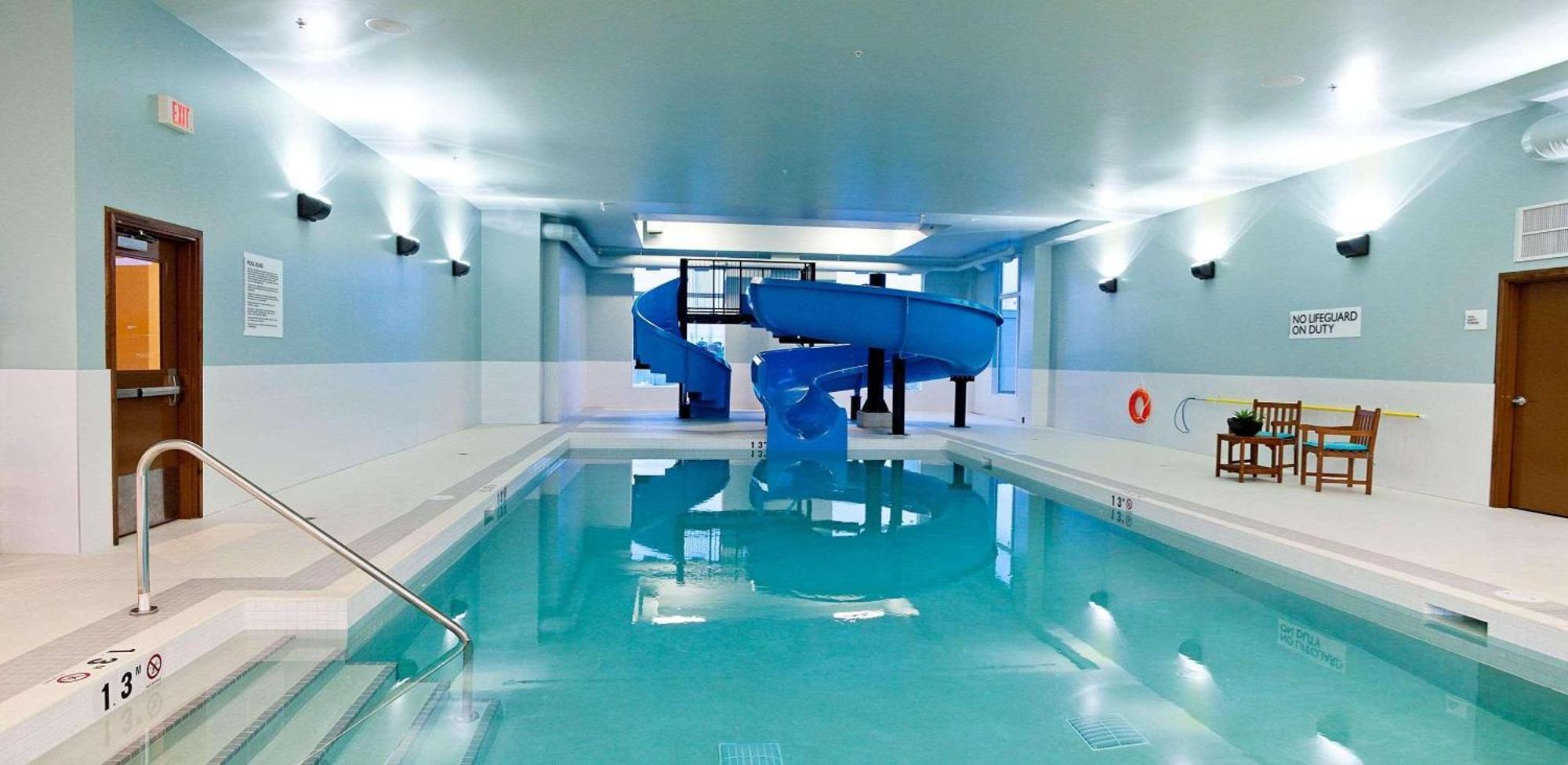 Radisson Hotel & Conference Centre Calgary Airport Екстериор снимка